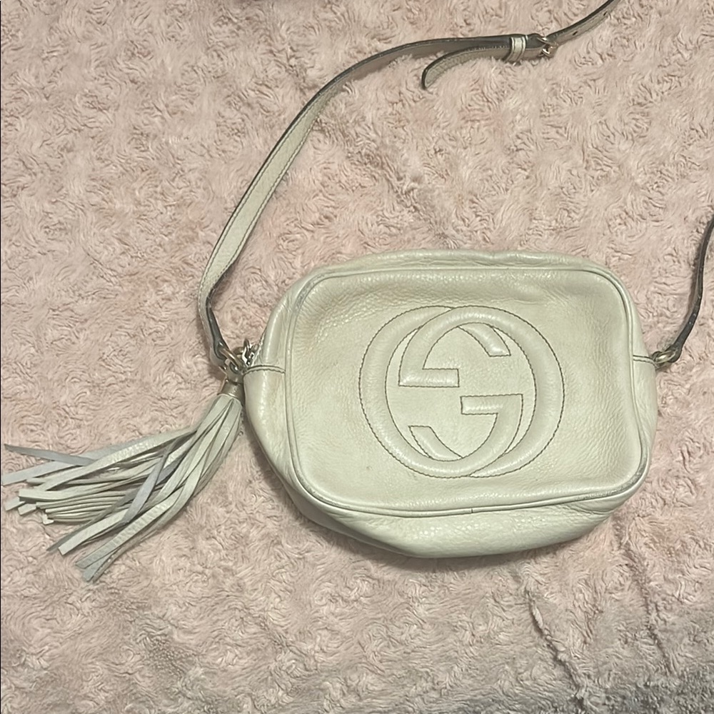 Gucci White Crossbody Bag with Iconic GG Logo